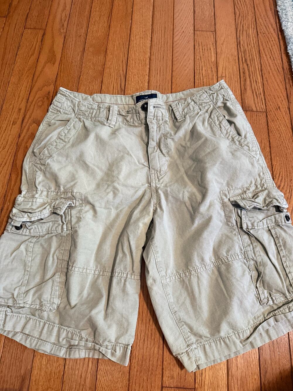American Eagle Mens Cargo Shorts